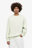 loose sweatshirt